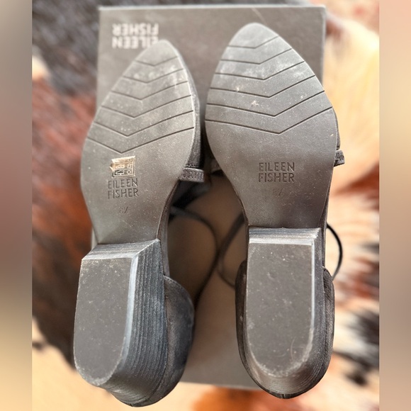 Eileen Fisher Black Heeled Shoes - Picture 5 of 6